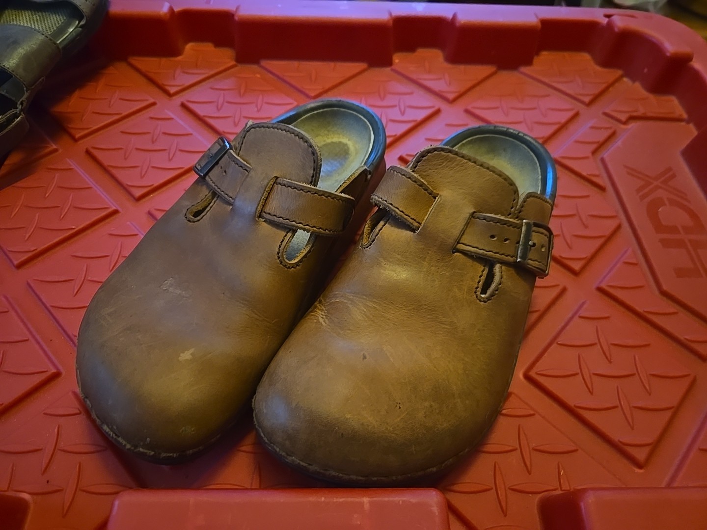 Birkenstock Boston Oiled Leather Habana Size US 8 Ladies
