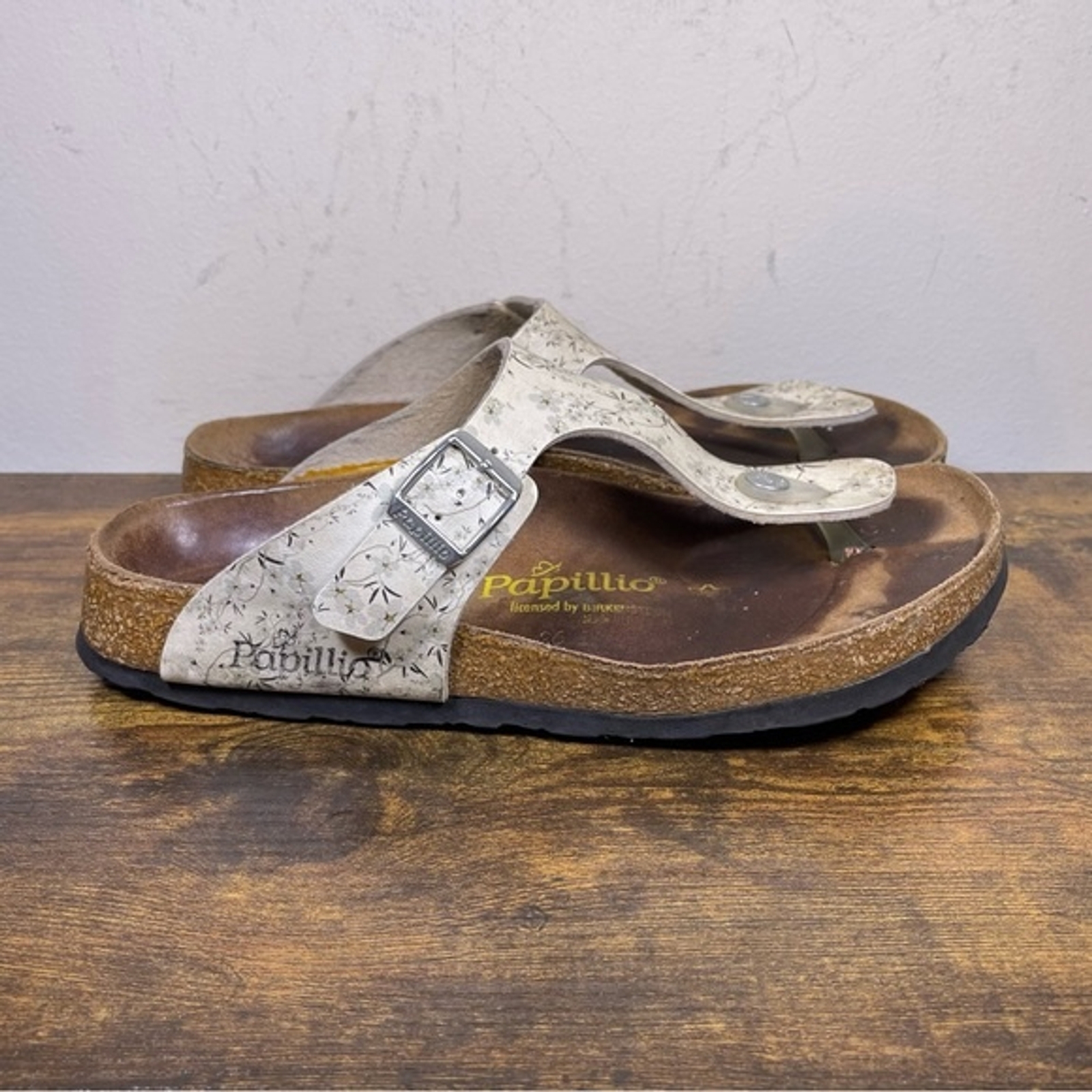 Birkenstock Papillio White Floral Gizeh Sandals Womens Size 39 Us Size 8-8.5