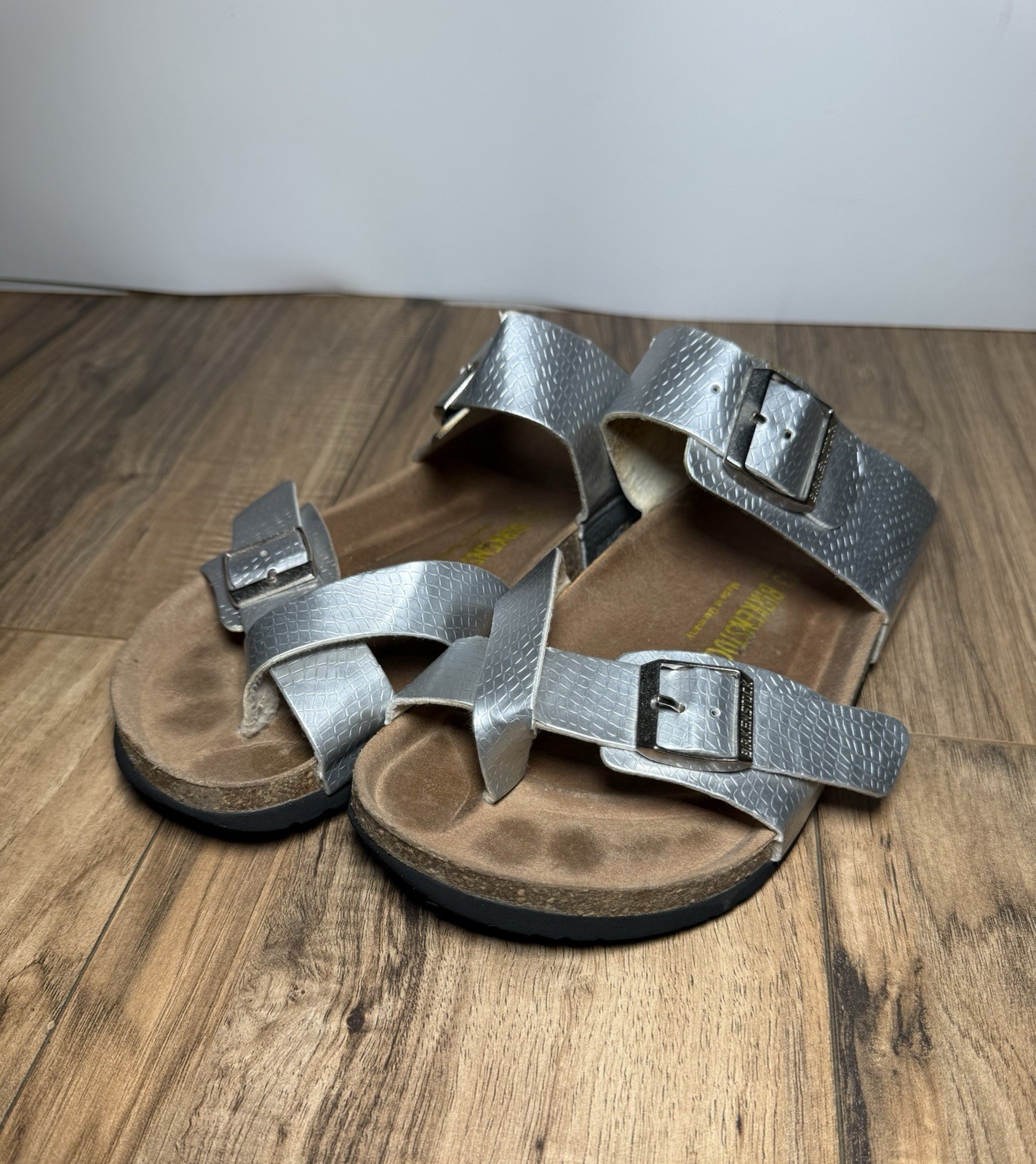 Birkenstock Mayari Silver Gator Scale Leather Toe Ring Sandals Woman EU 43 US 12