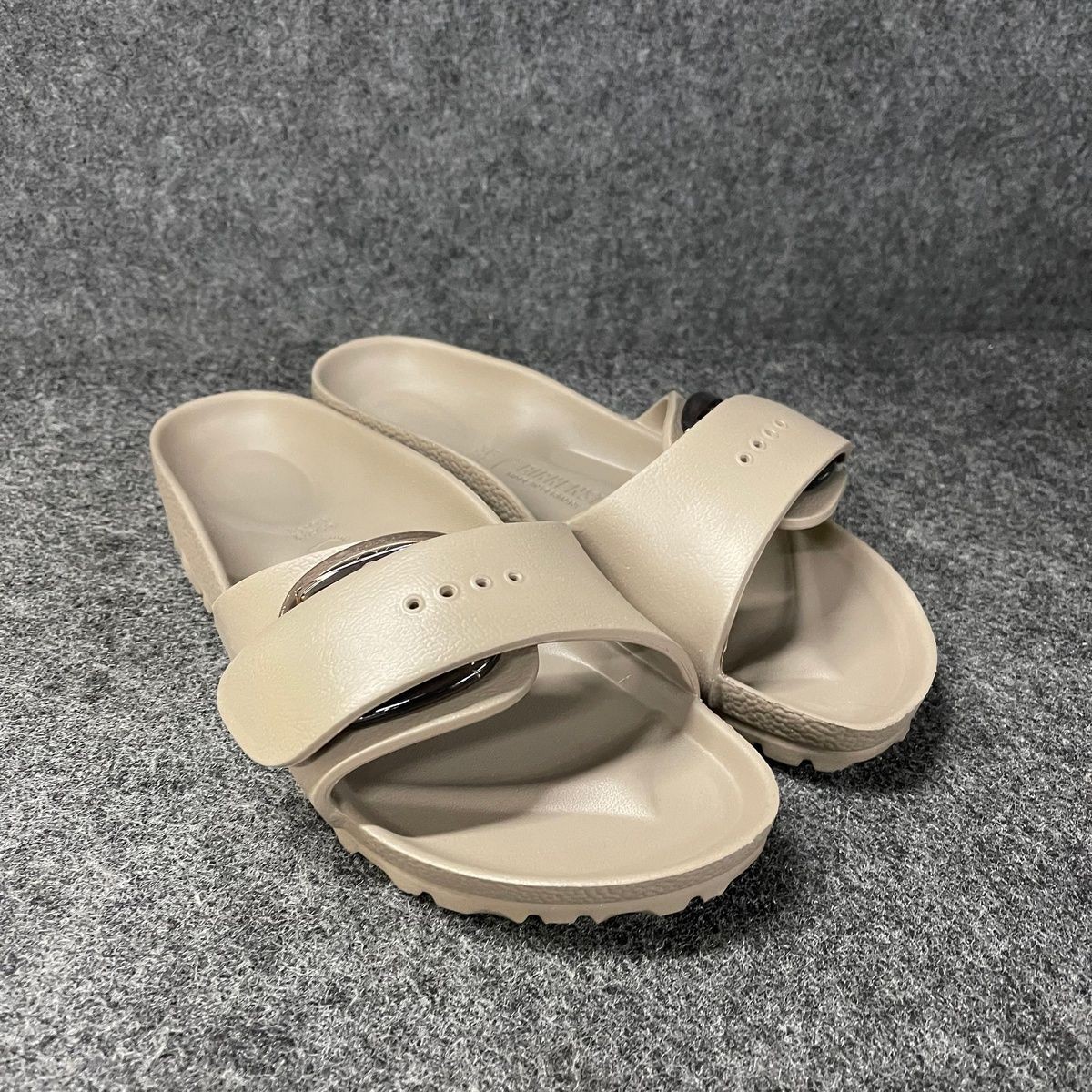 BIRKENSTOCK Madrid Big Buckle EVA Women’s Size 7 Gray Taupe 1030479