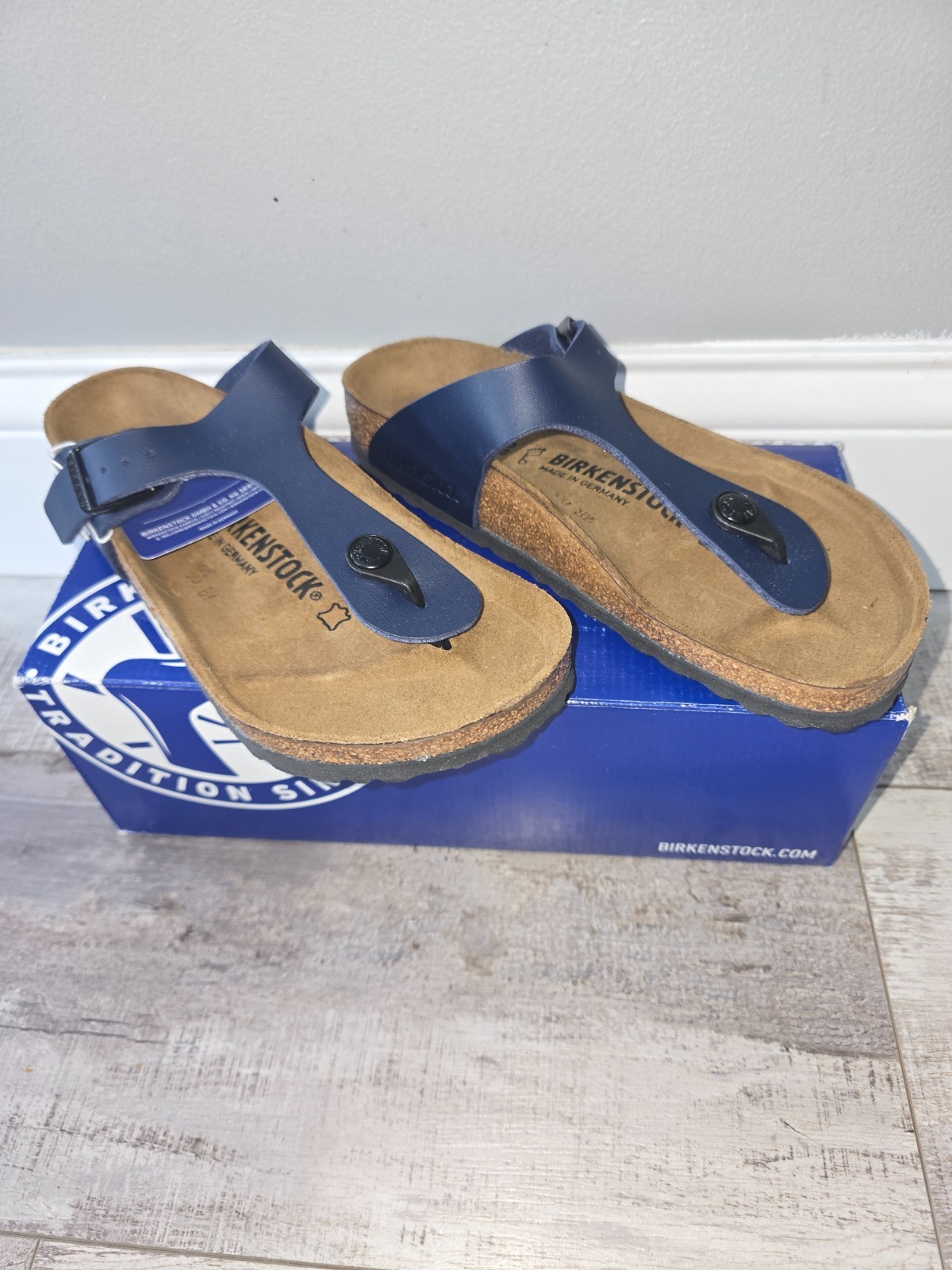 NEW Birkenstock Gizeh BS Sandal,Women’s Regular Fit, Size 36 EU/US 5,Blue,(NIB)