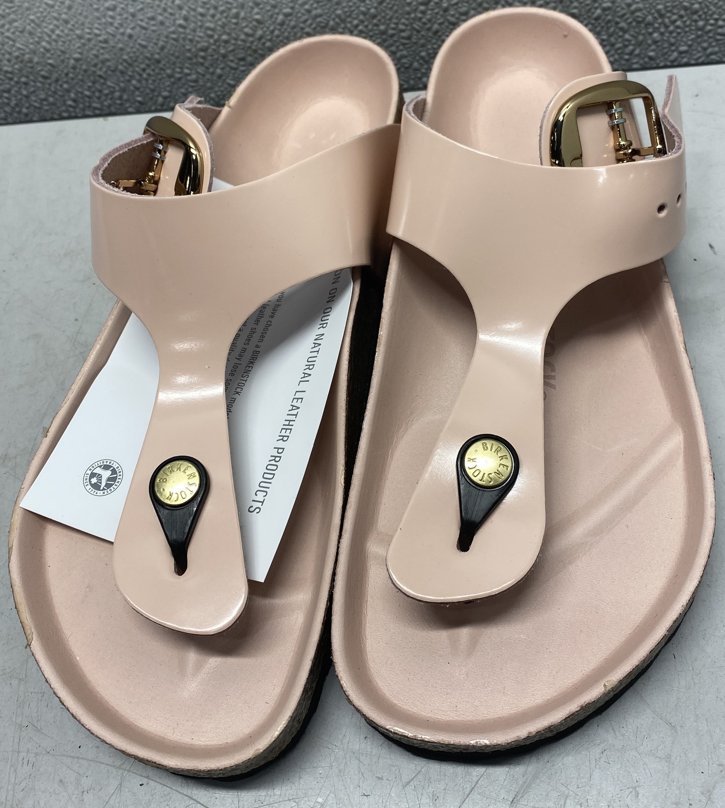 Birkenstock Gizeh Rivets Women’s US 7 High-Shine Rose Buckle Strap Thong Sandal