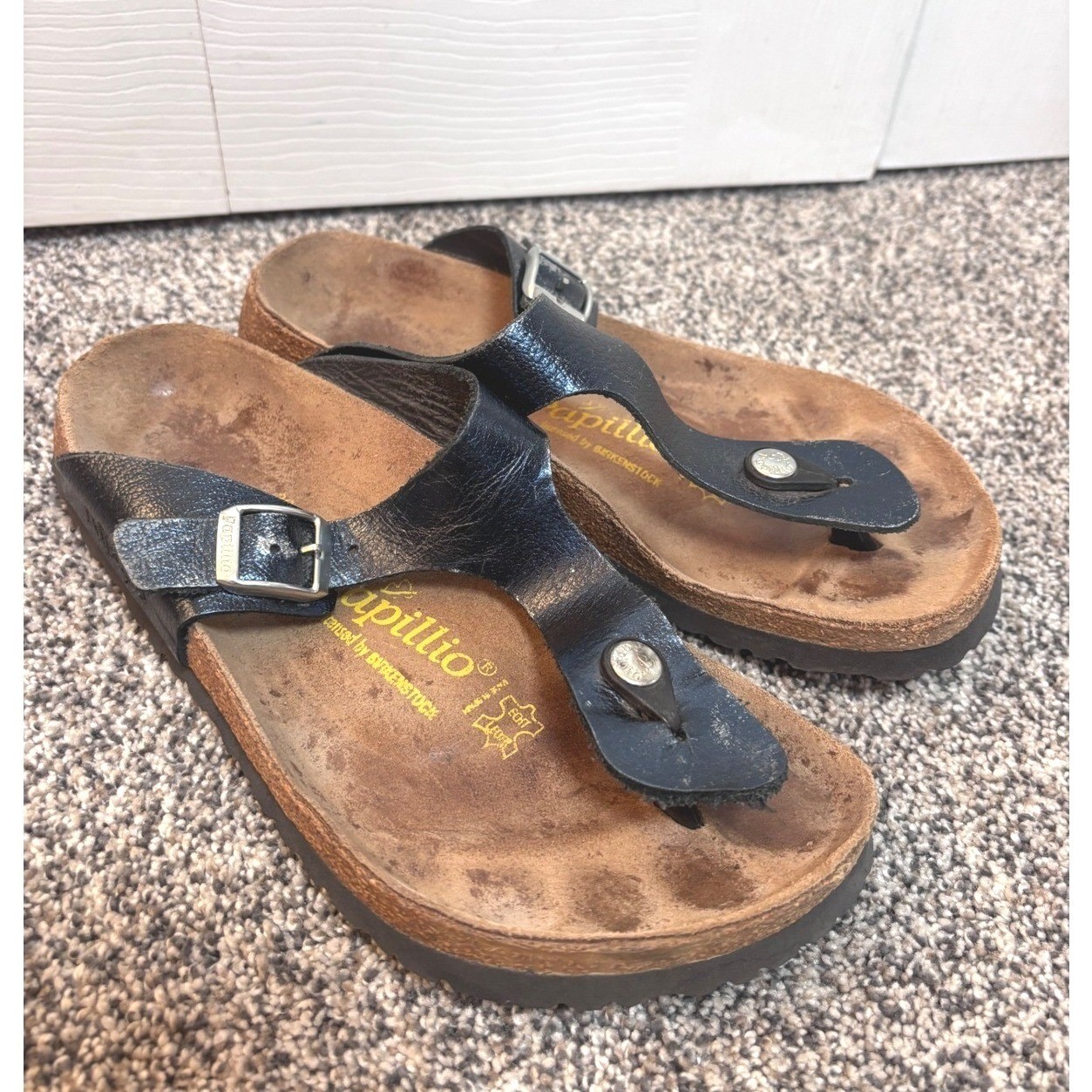 Papillio Birkenstock Black Patent Leather Thong Sandals Women’s Size 39 EU 8 US