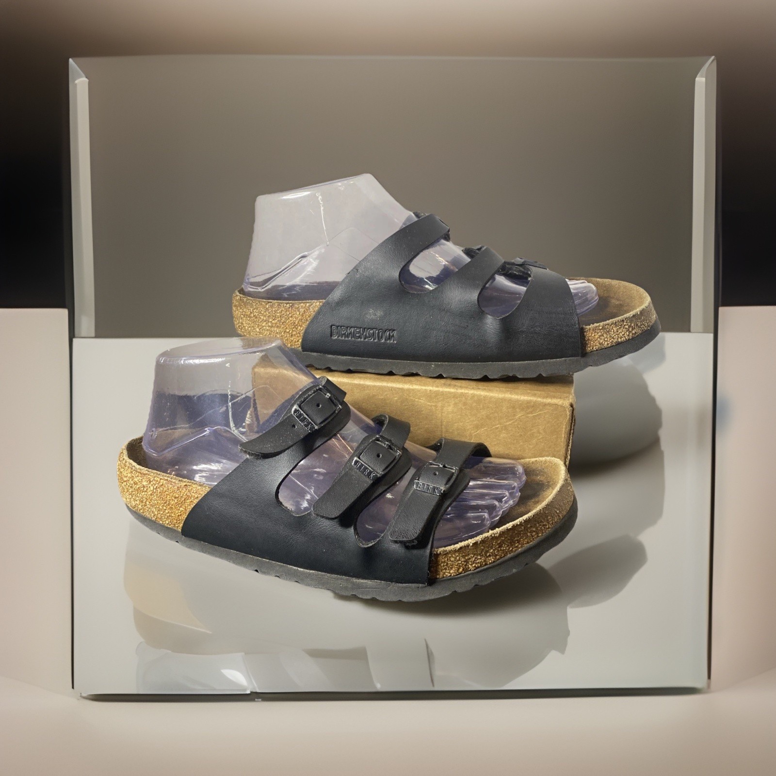 BIRKENSTOCK EU 39 Strappy Black Faux Leather Slip-On Sandals Women Size US 8