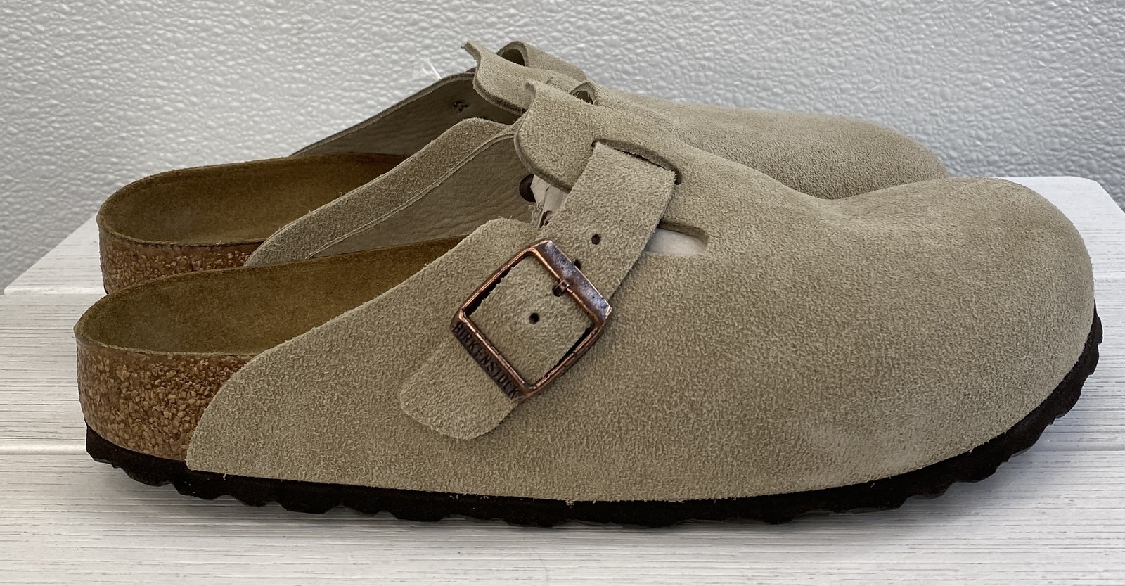 Birkenstock Boston Soft Footbed Clogs Unisex M7 W9 Suede Taupe Casual Slip Ons