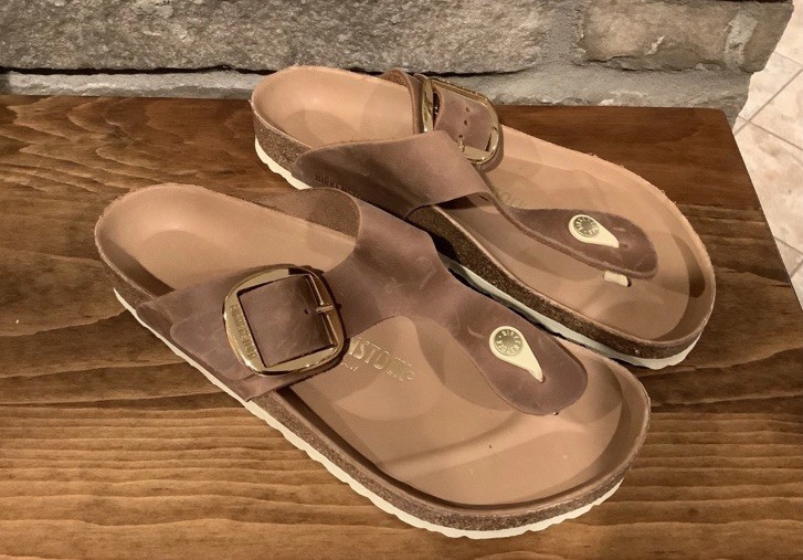 NEW Birkenstock Womens Gizeh Gold Buckle Cognac Oiled Leather US 11 EU 42 Sandal