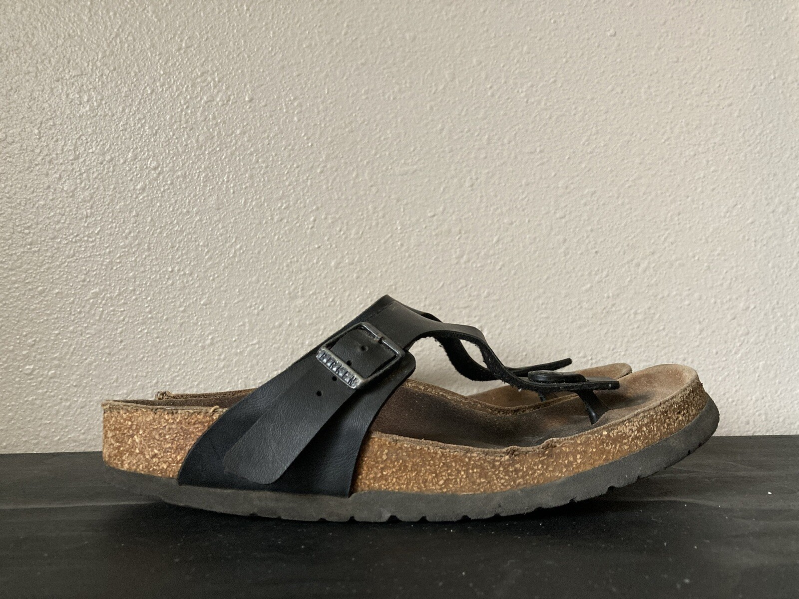 Birkenstock Gizeh Open Toed Sandal Black Oiled Leather Size 38, US Women’s 8