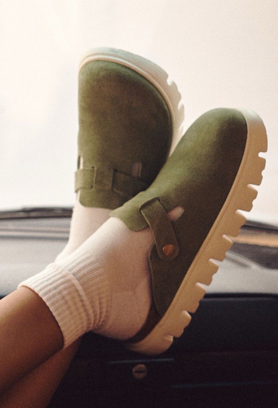 Birkenstock Boston Clogs Shoes Green Chunky Unisex Comfy Vacay 37 EU 6 US New