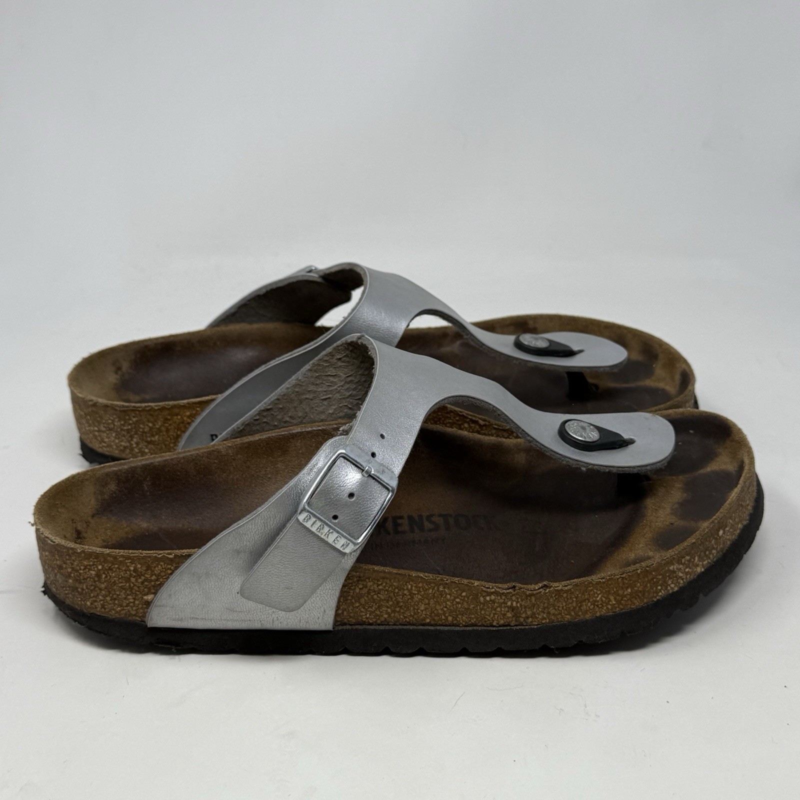 Birkenstock Gizeh Sandals Womens 7 EU 38 Silver Leather Thong Boho Casual