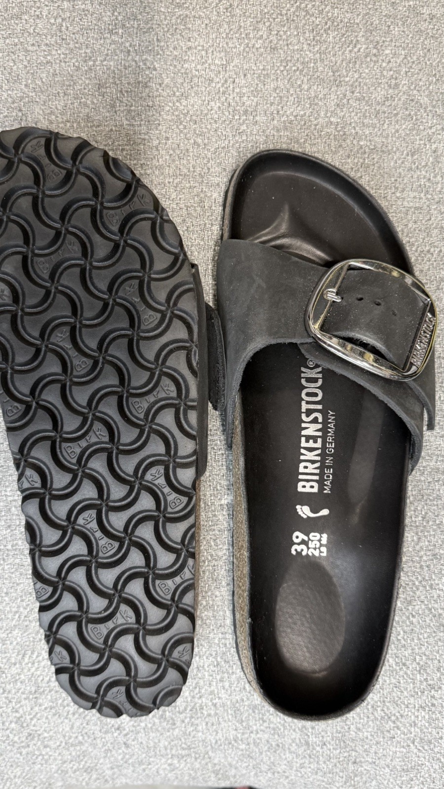 Birkenstock Madrid Big Buckle sandal Black oiled leather Size 39 / 9 women’s