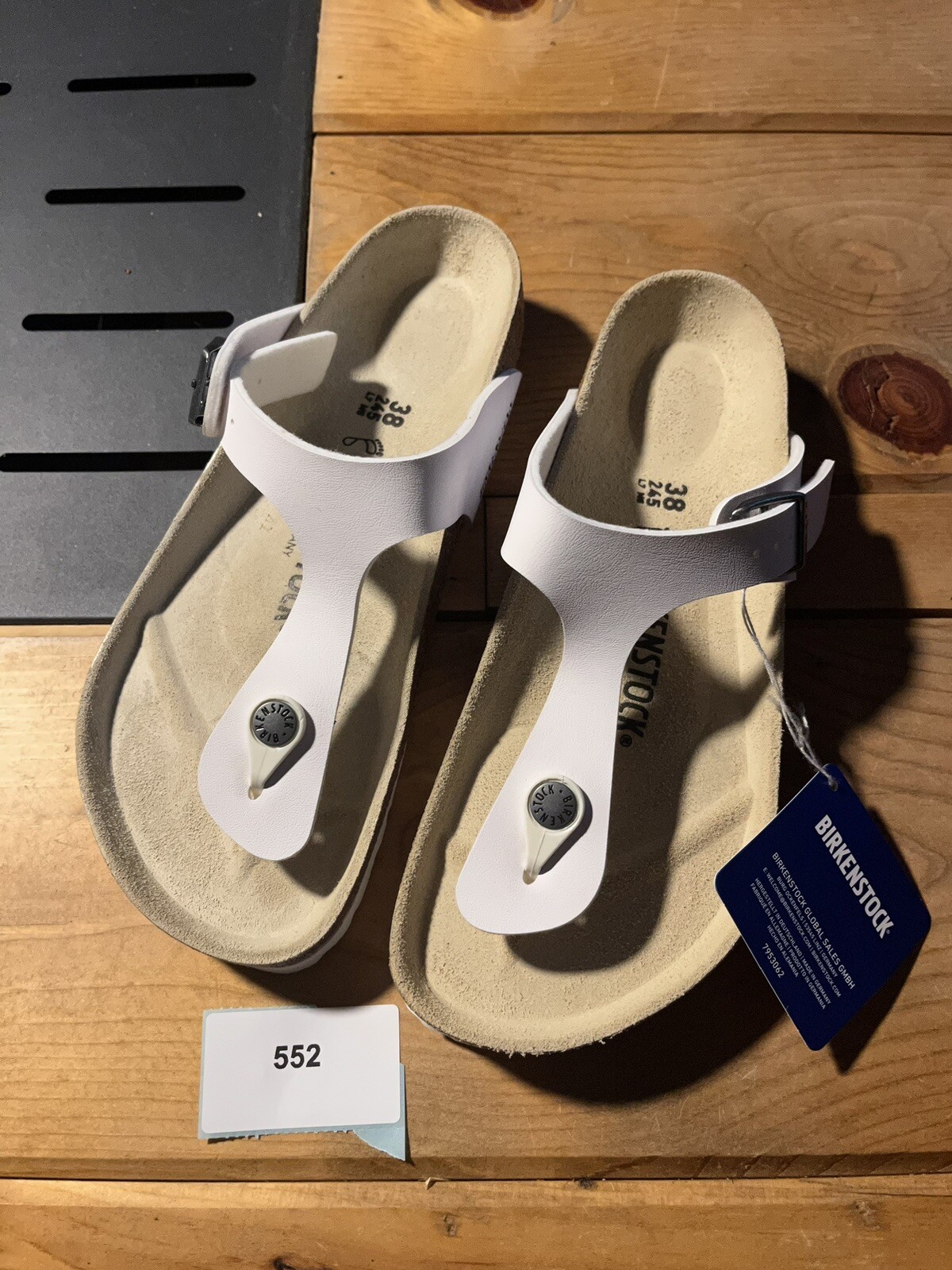 Birkenstock Gizeh | White | EU 38 | US L7 / M5 | Regular Fit