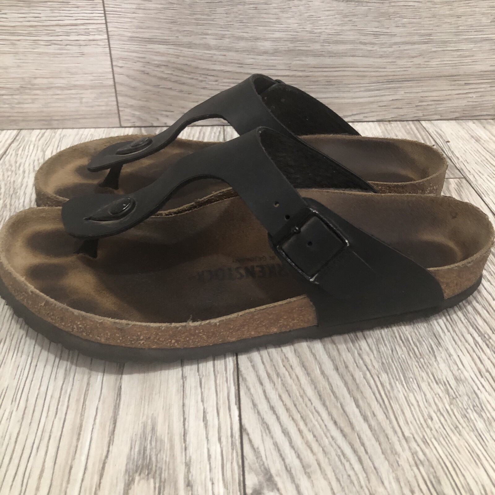 Birkenstock Gizeh Sandals Women’s US 10 R Black Leather Gladiator Thong Open Toe