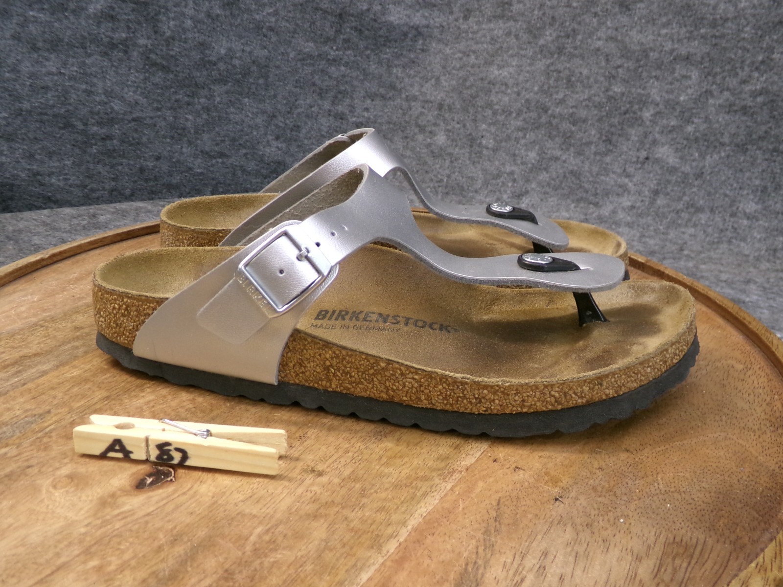 Birkenstock Gizeh Metallic Silver Birko Flor Thong Sandals Size 39 US 8 Narrow