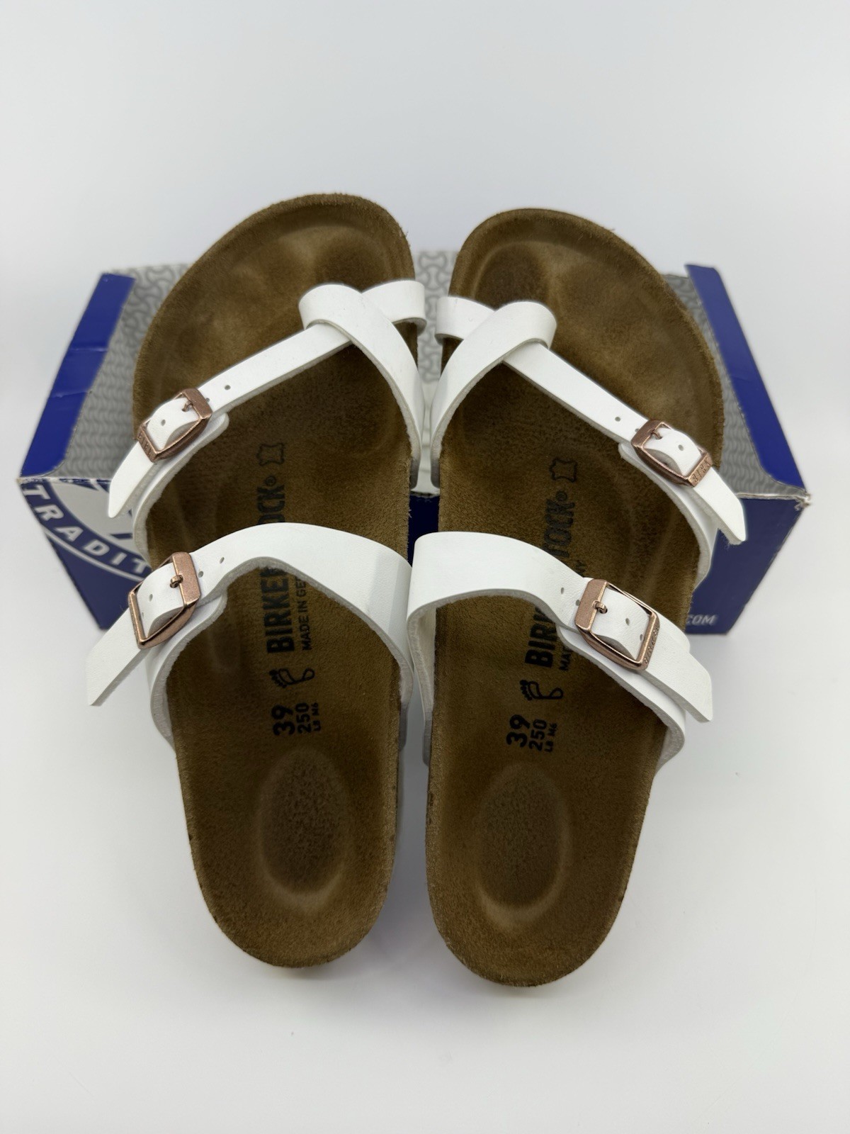 Birkenstock Mayari White Birko-Flor Toe Loop Women’s Size 39. US 8.5 Sandals