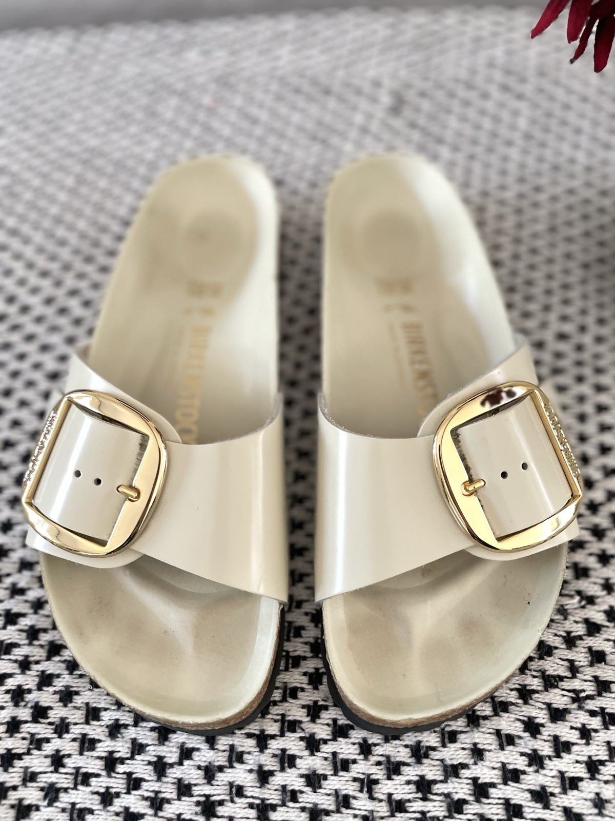 Birkenstock Madrid Big Buckle Ecru Cream/ Gold Leather 39 Size 8 High Shine