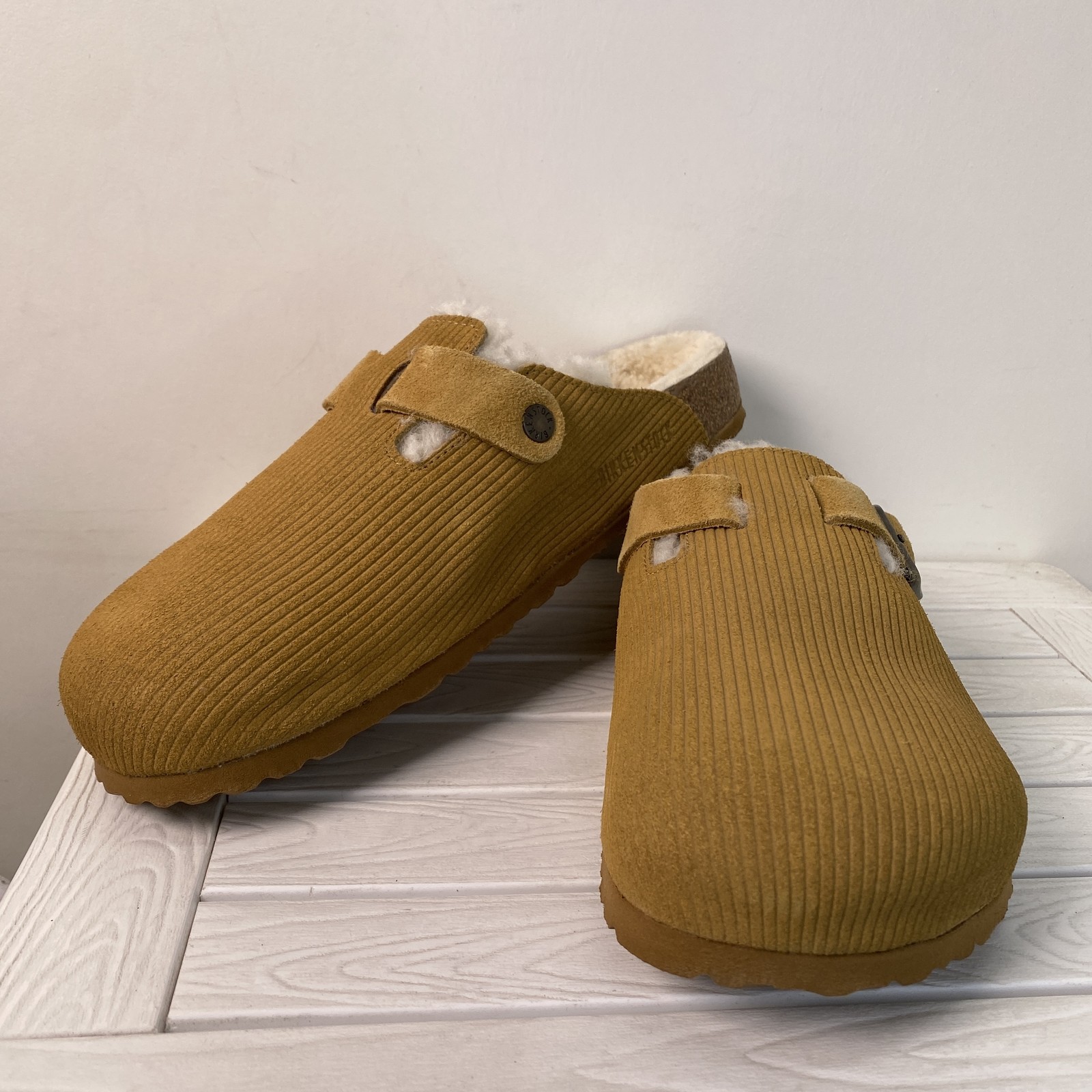 Birkenstock Boston VL Unisex Men Size 9 Women 11 Brown Corduroy Teddy Shearlings