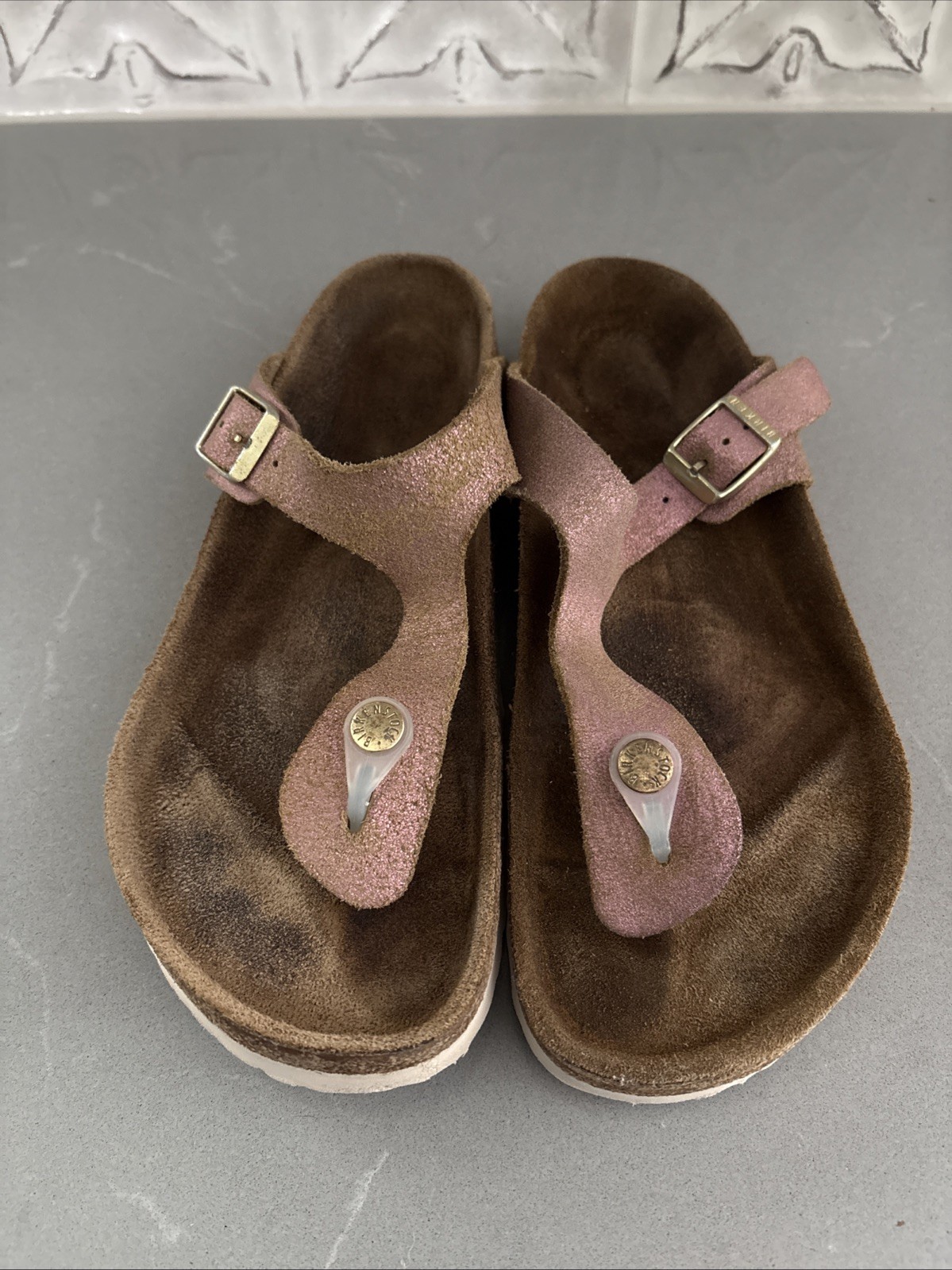 Birkenstock Gizeh Washed Metallic Pink Leather Thong Sandals Size 40 US 9
