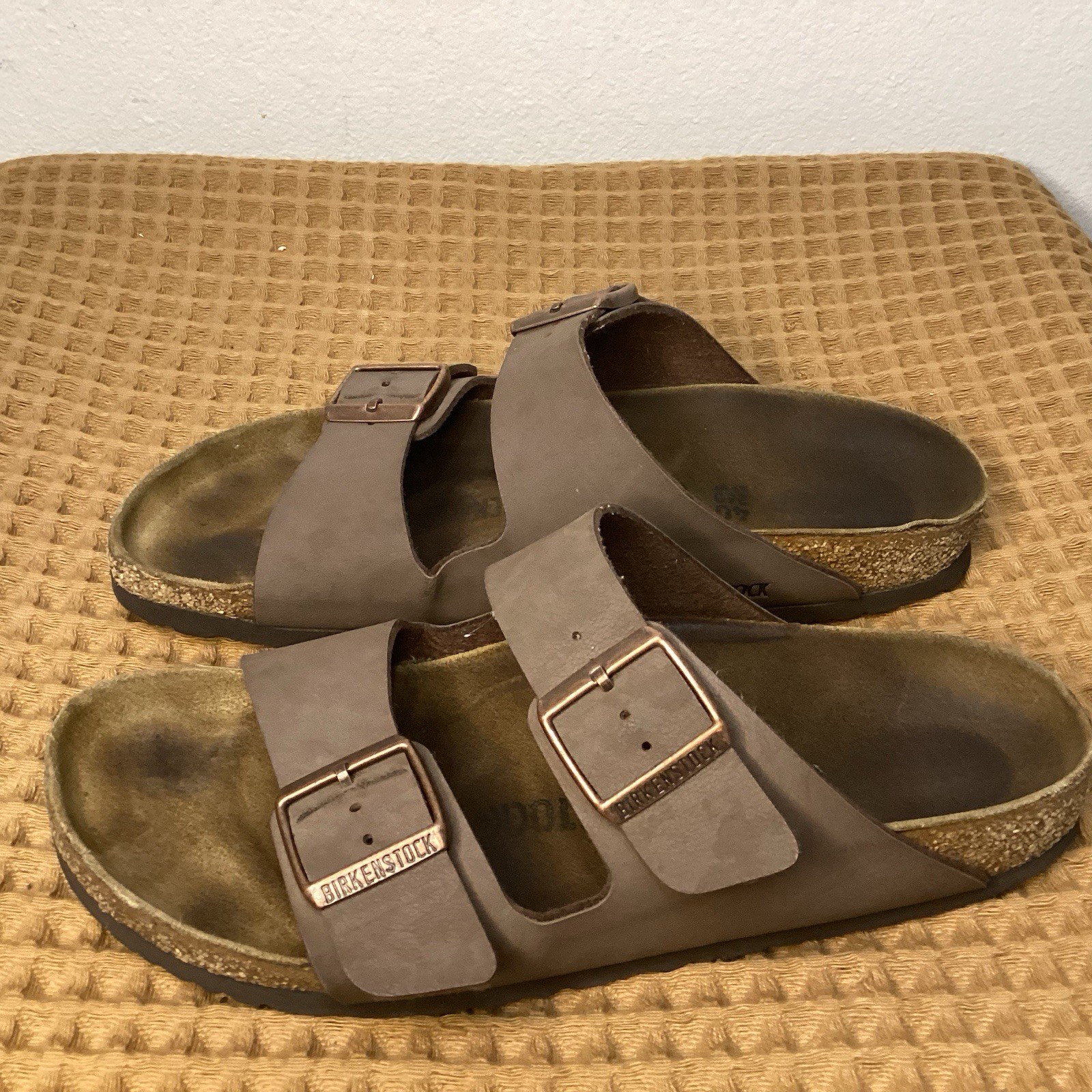 Birkenstock Arizona Mocha Brown Oiled Leather Sandals EU 40 US W9 Unisex Strap