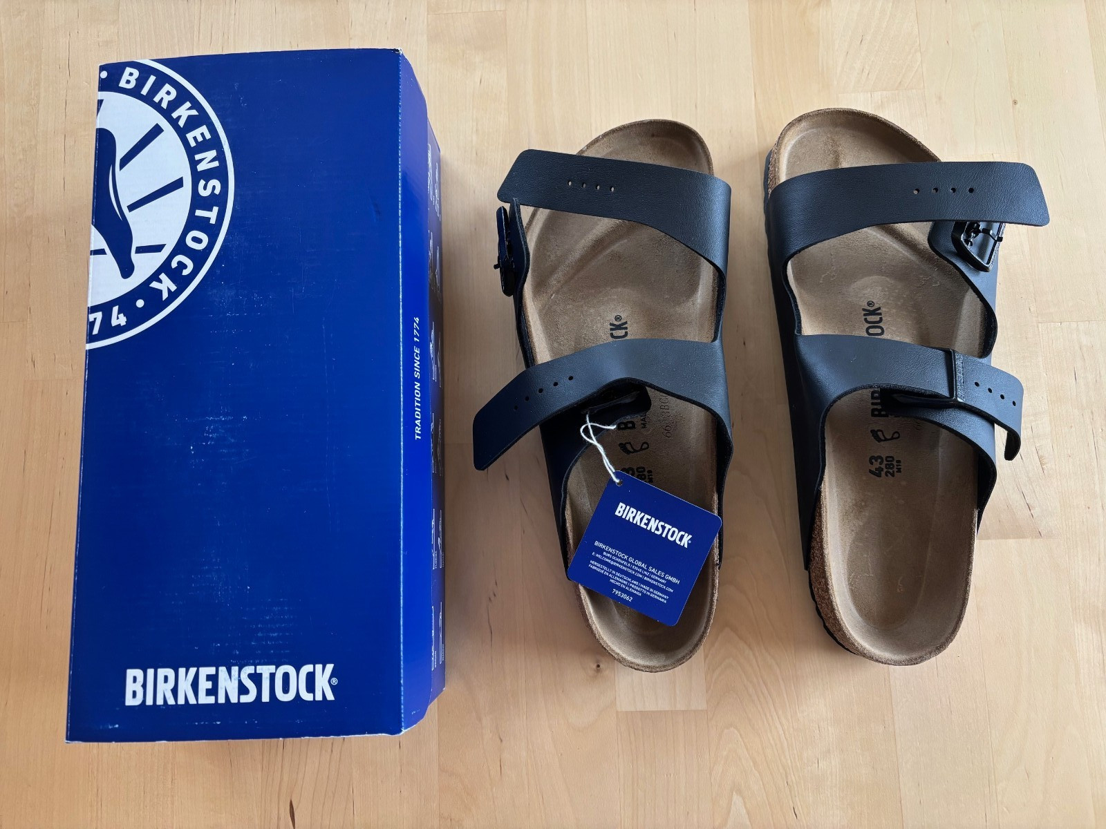 GENUINE Birkenstock Arizona BS Black Leather Regular Fit 10.5 43 NEW WITH BOX