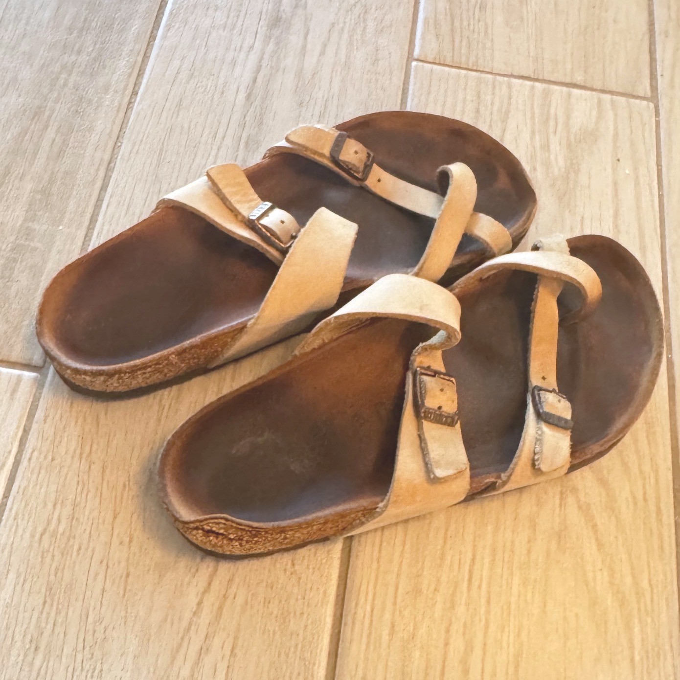 Birkenstock Mayari Tan Suede Toe Loop Strappy Sandals Size 37 L6 M4