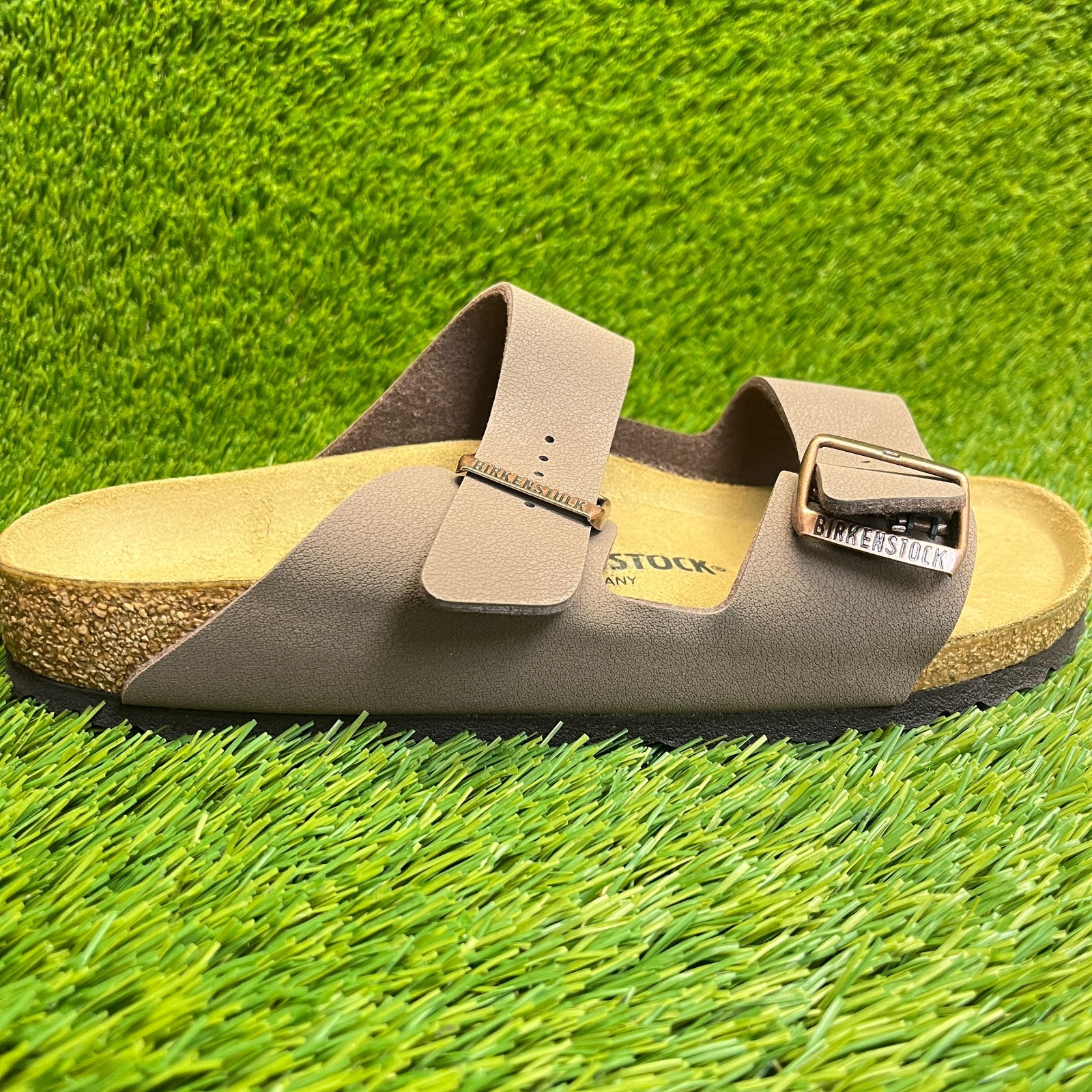 Birkenstock Arizona Birko-Flor Mens Size 8 Womens 10 Mocha Brown Beach Sandals
