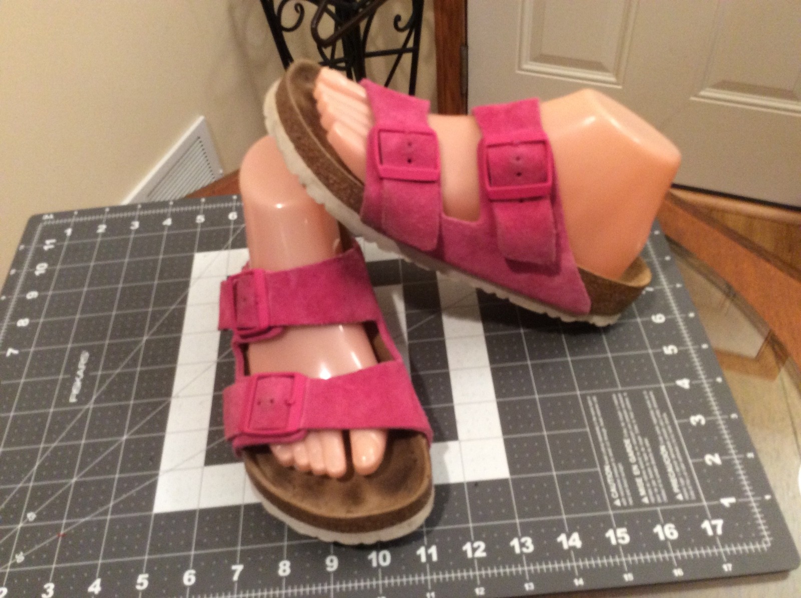 Birkenstock Arizona Pink Suede Sandals Sz 38 US 7 Women’s Two Strap Slides