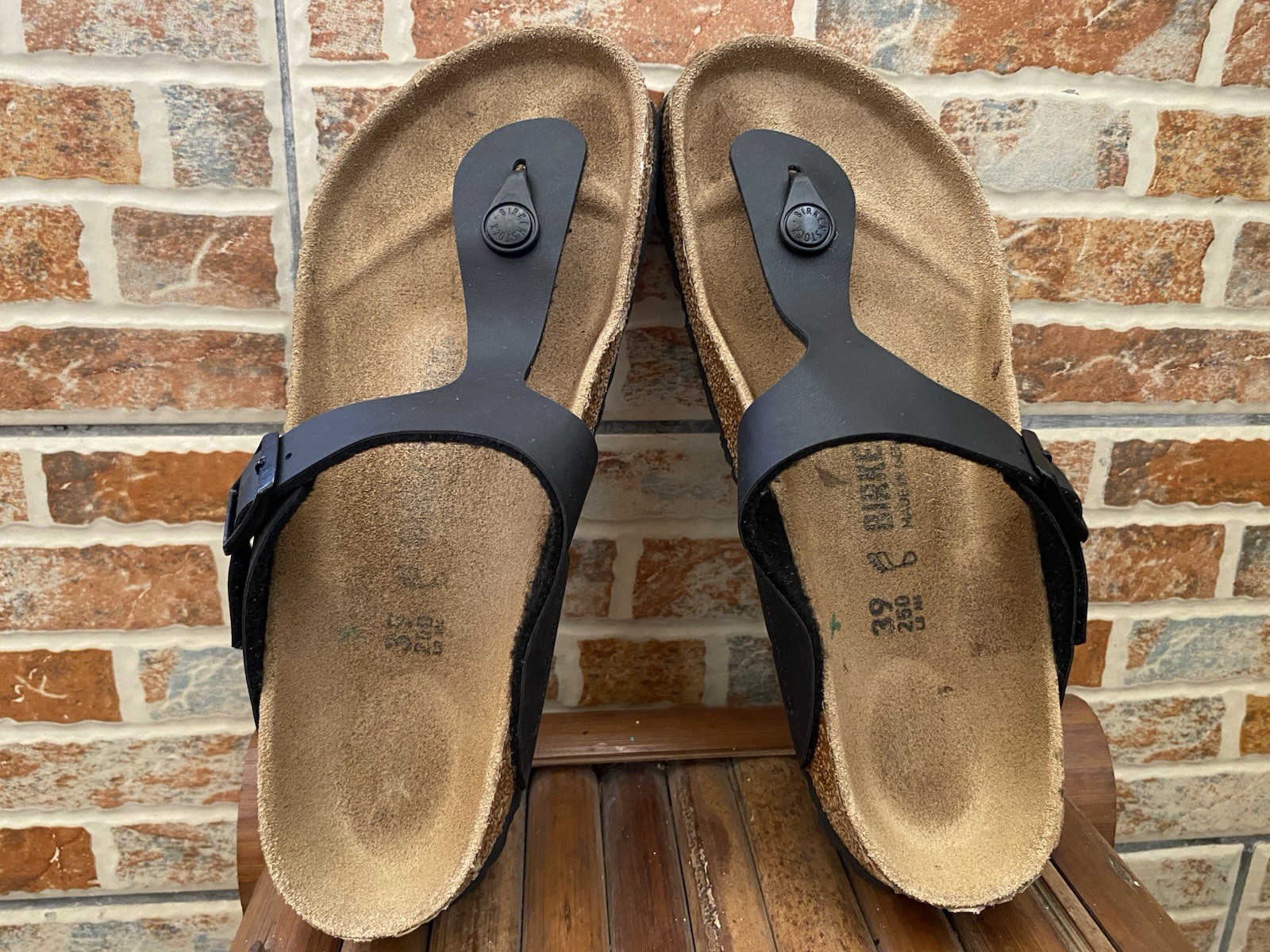 Pre-owned Birkenstock Gizeh Sandal 39/8 in Black Regular Fit Women’s