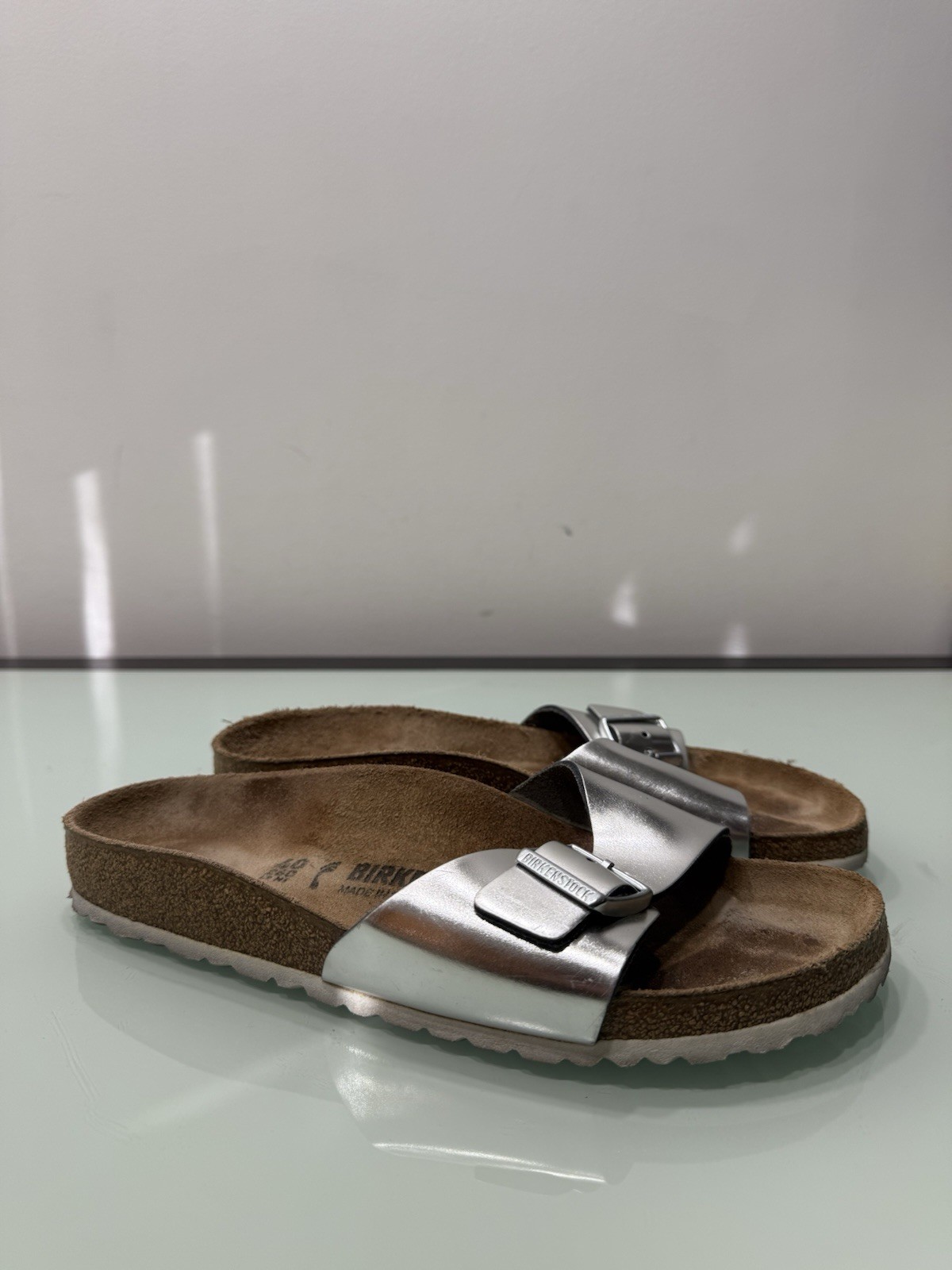 Birkenstock Madrid Birko-Flor Women’s Size 9 EU 40 Metallic Silver Sandals Narro