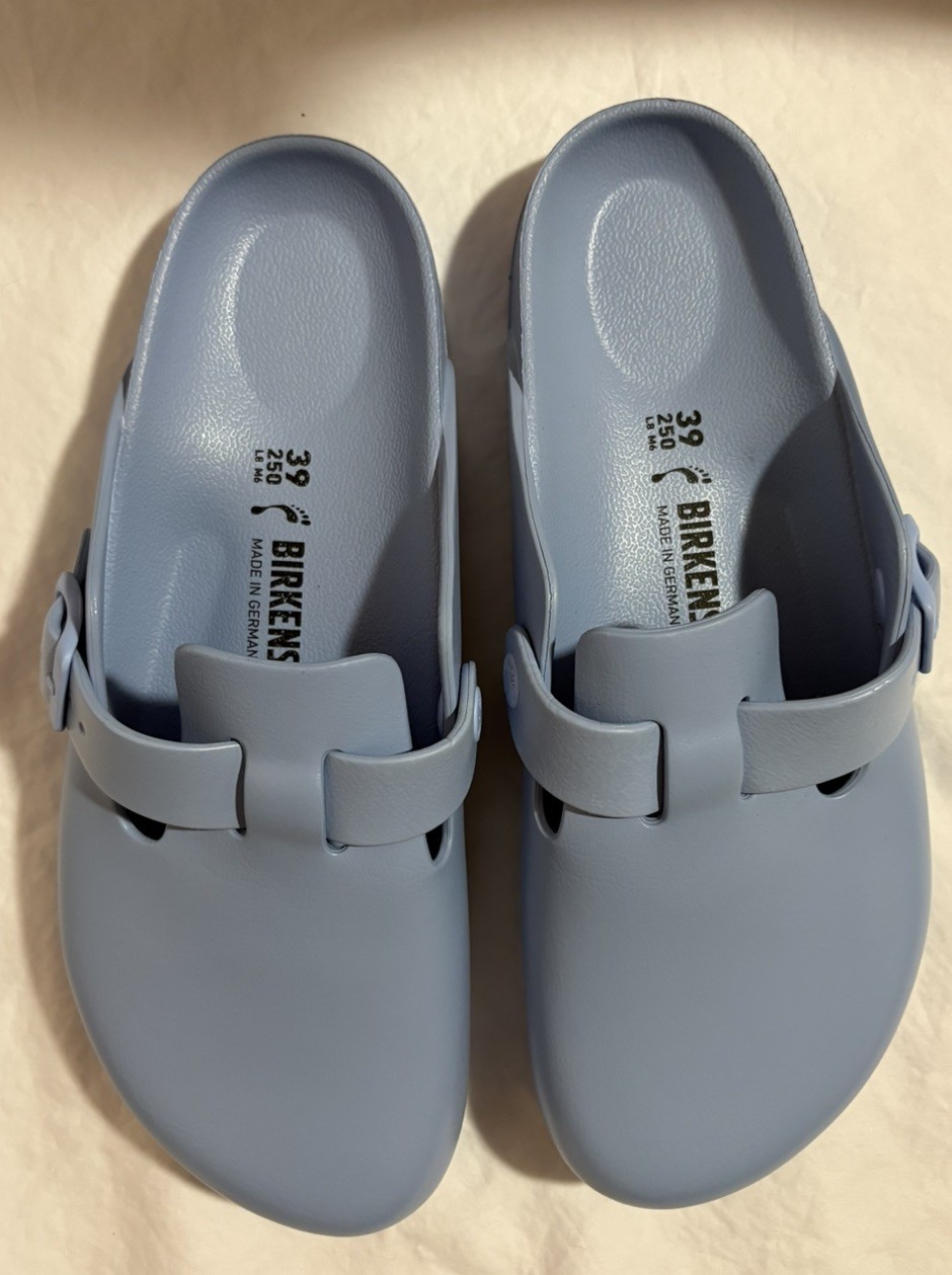 Birkenstock Boston Essentials Clogs.  Powder  Blue Size 39. Lightweight nonsliip