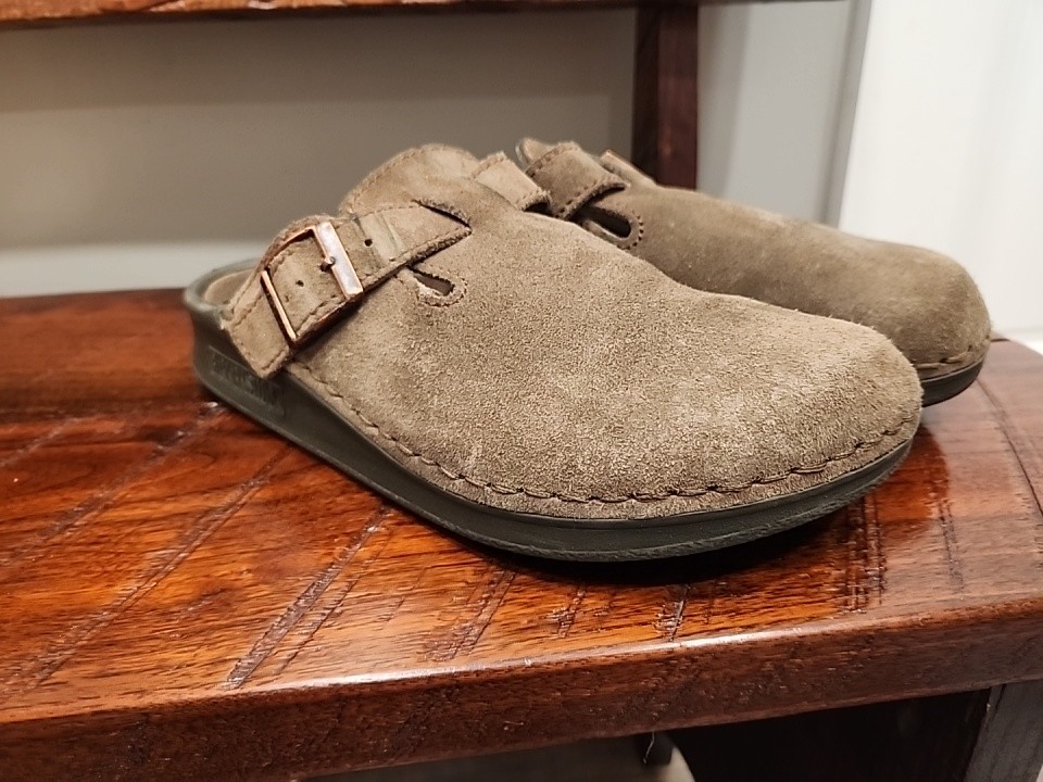 Birkenstock Boston unisex womans 10, mens 8 US 41 EU brown Sandals Soft Footbed