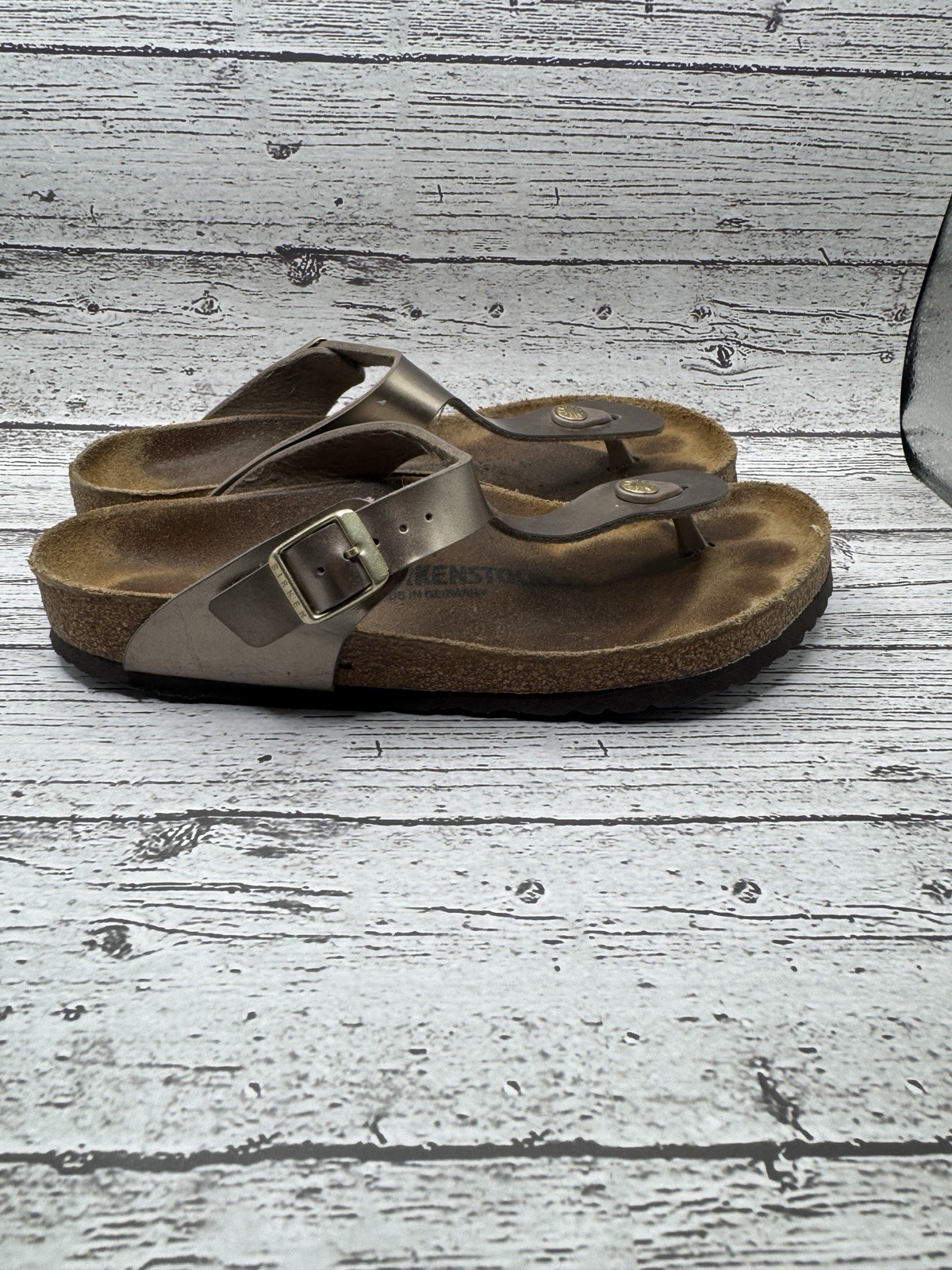 Birkenstock Gizeh Golden Brown Sandals Size 9 US Ladies EU 40 Cork Footbed