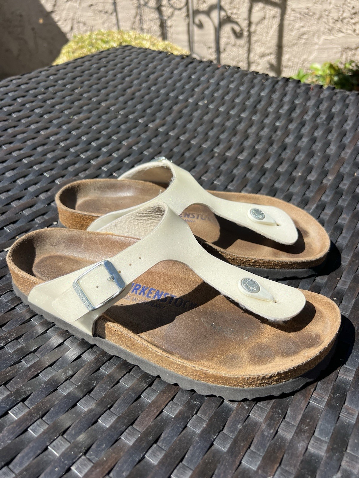 Ladies Size 38 7 Birkenstock Gizeh Birko-Flor Off White Sparkle Strap Sandals
