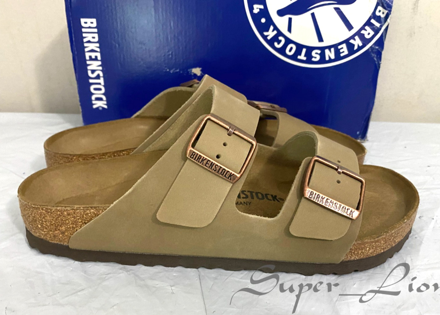 NEW Birkenstock Arizona BS Birko-Flor Women’s Sandals SIZE EU40/W9 Tabacco Brown