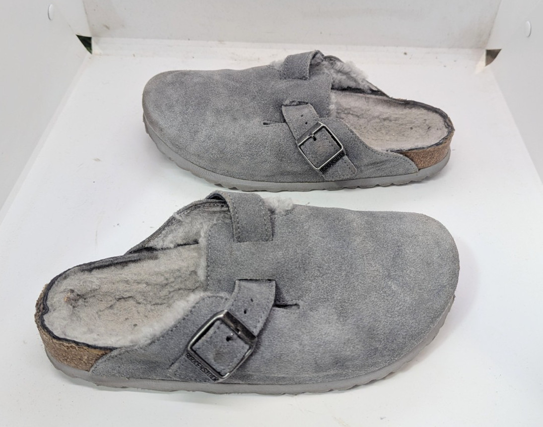 Birkenstock Boston Fur Lined Clogs Women’s LIGHT GREY GRAY SUEDE Size 37/6