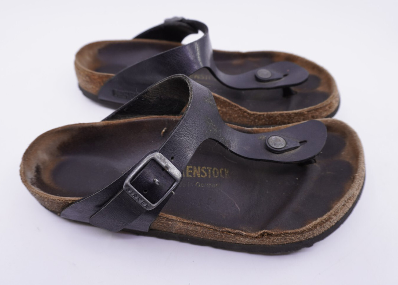 BIRKENSTOCK Gizeh Womens Size 6 Birko-Flor Black Patent Leather Sandals 240