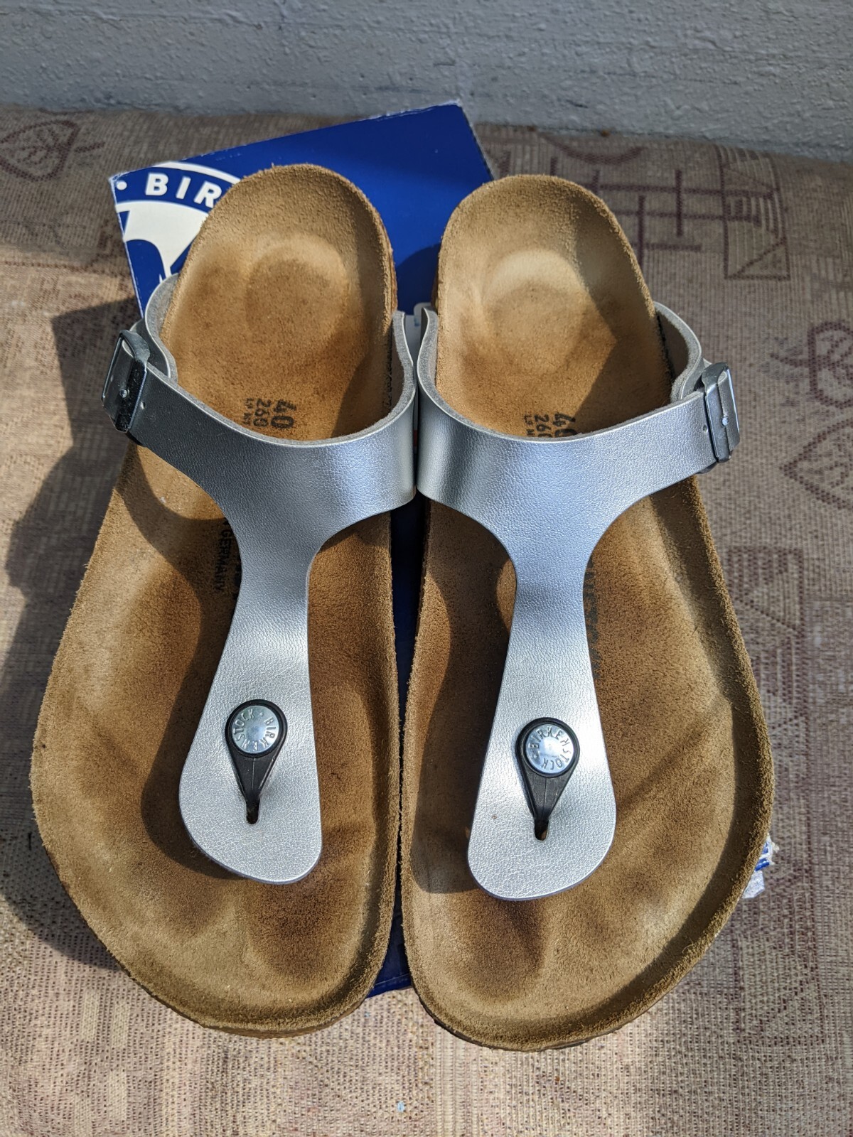 Birkenstock Gizeh Silver Size 40 Regular Ships With Box Great Used Condition