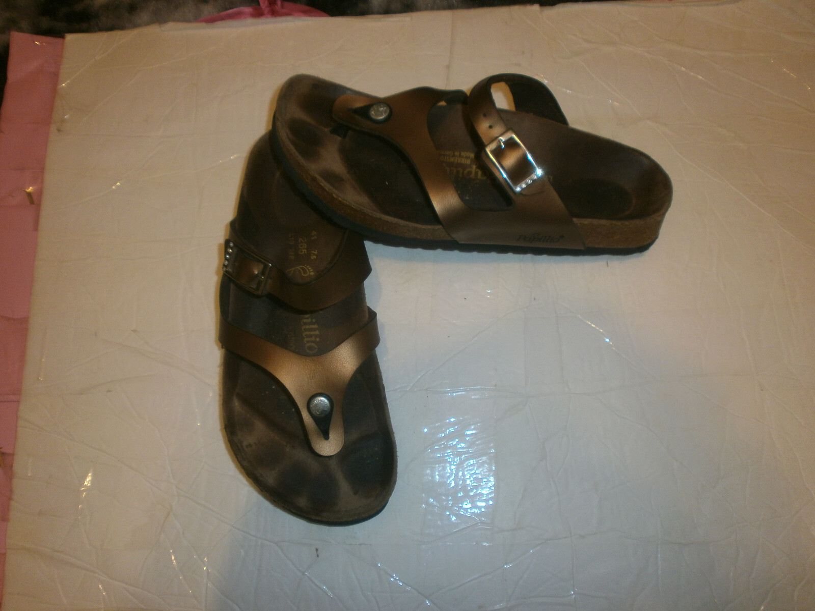 Birkenstock Papillio Gizeh Sandals Metallic Bronze Sz 41 Rhinestone Detail