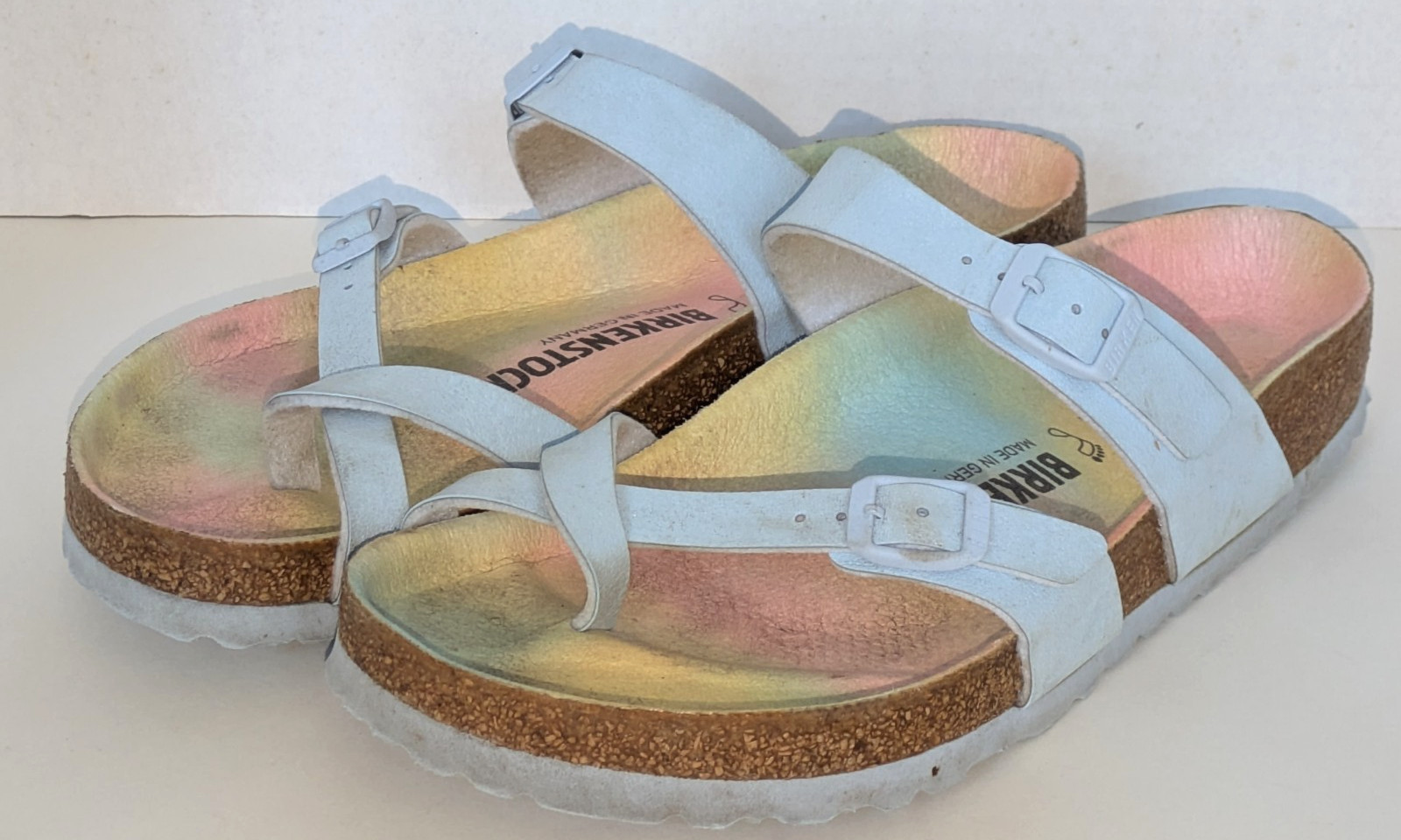 Women’s Birkenstock Mayari Pastel Rainbow Ombre Footbed ~ Size 39 ~ 8/8.5