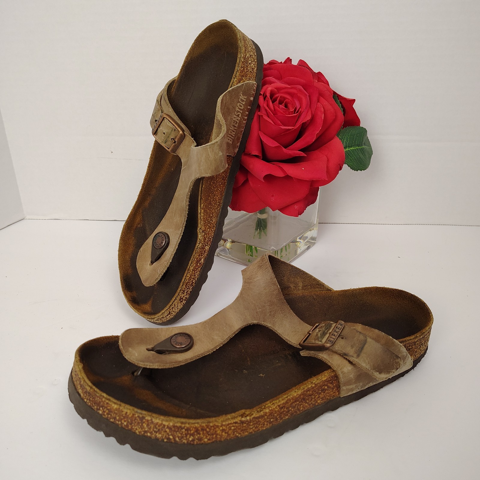 Birkenstock Gizeh Sandals Women’s Size 38 (USA 7) Brown  Leather
