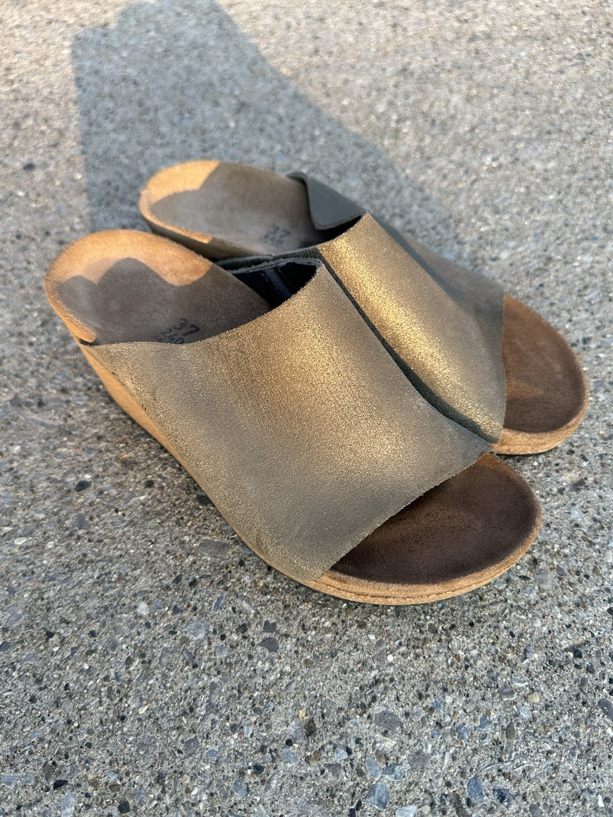 Birkenstock Papillio Namica Washed Metallic Stone Gold Suede Size: 6-6.5