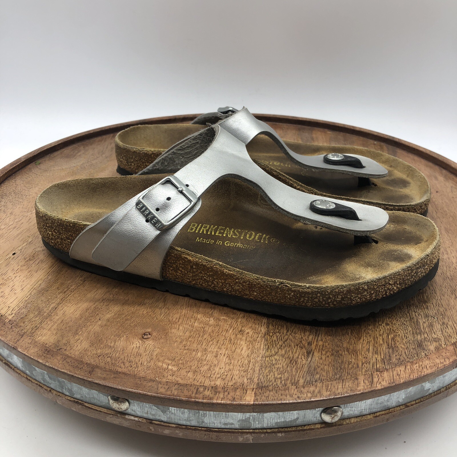 Birkenstock Gizeh Womens 37 US 6 Metallic Silver Leather Thong T Strap Sandals
