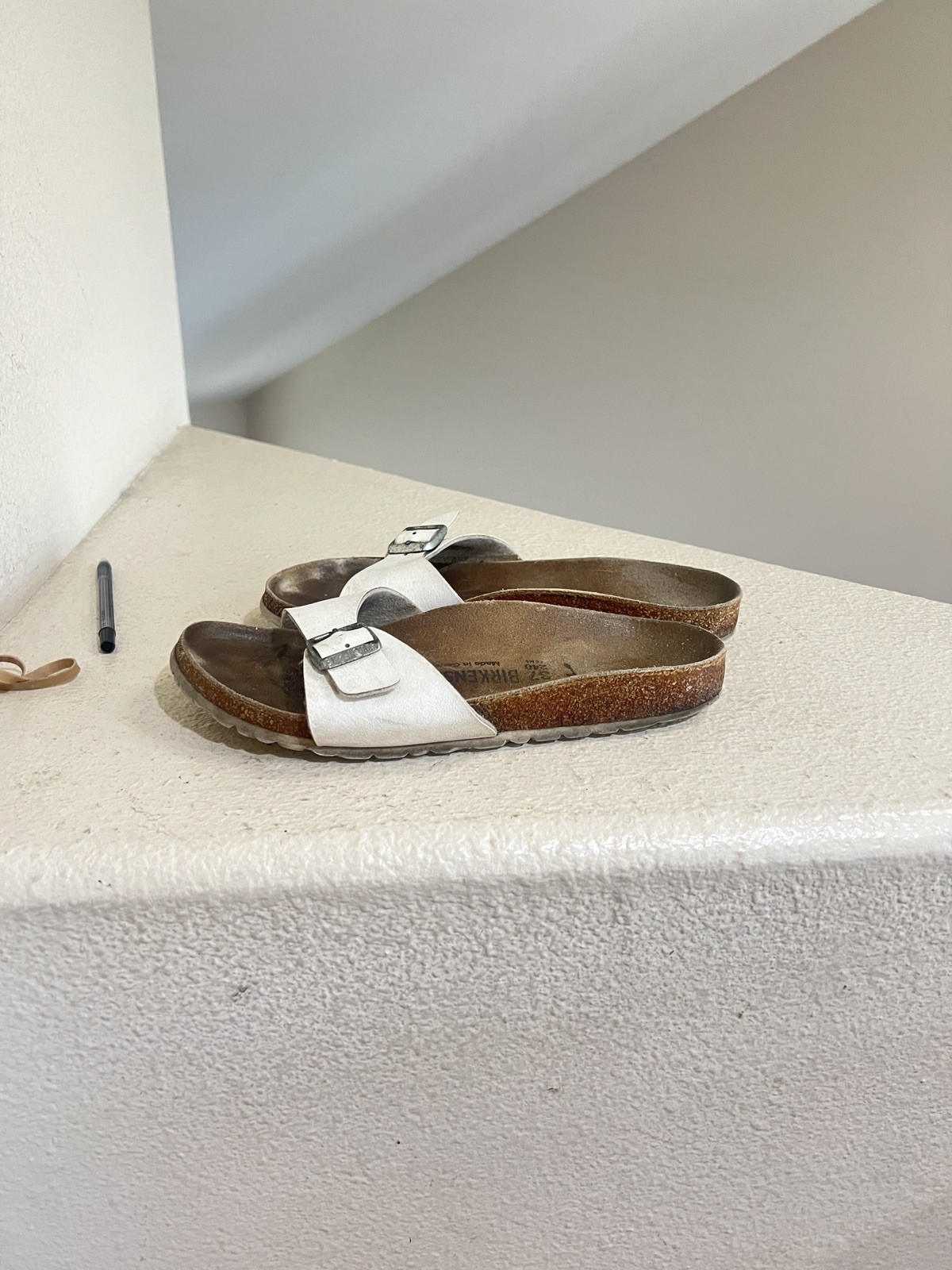 Birkenstock Madrid Womens White Birko-Flor Slide Sandals Slides Size 37 Size 6
