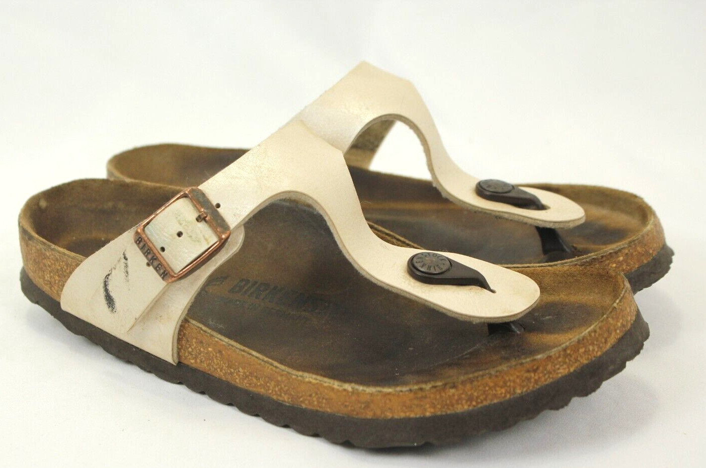 BIRKENSTOCK GIZEH WOMEN’S PALE GOLD LEATHER CORK SANDALS SIZE 36 GC!