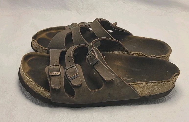 Womens Birkenstock Florida Footbed Sandals Size: 6-6.5 US 37 EU Color: Brown