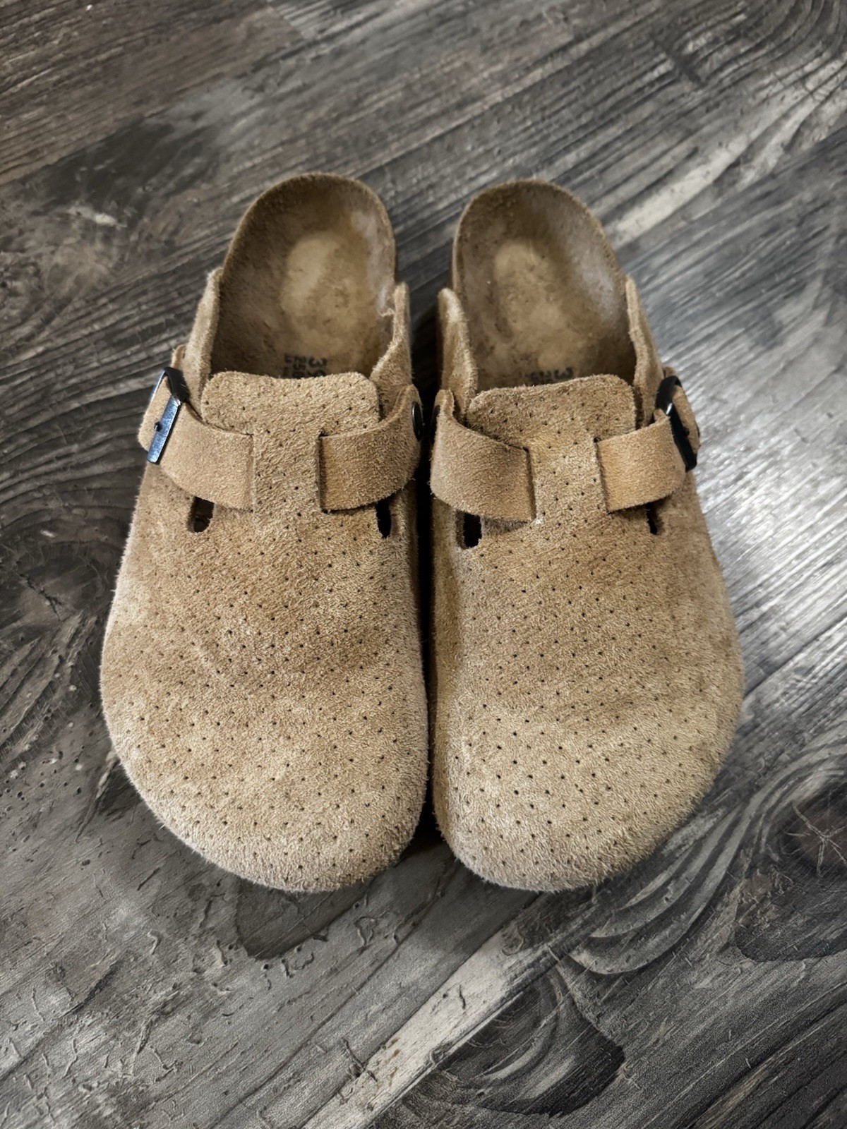 BIRKENSTOCK Boston Suede Embossed Women’s Size 8/8.5 EU 39 Dotted